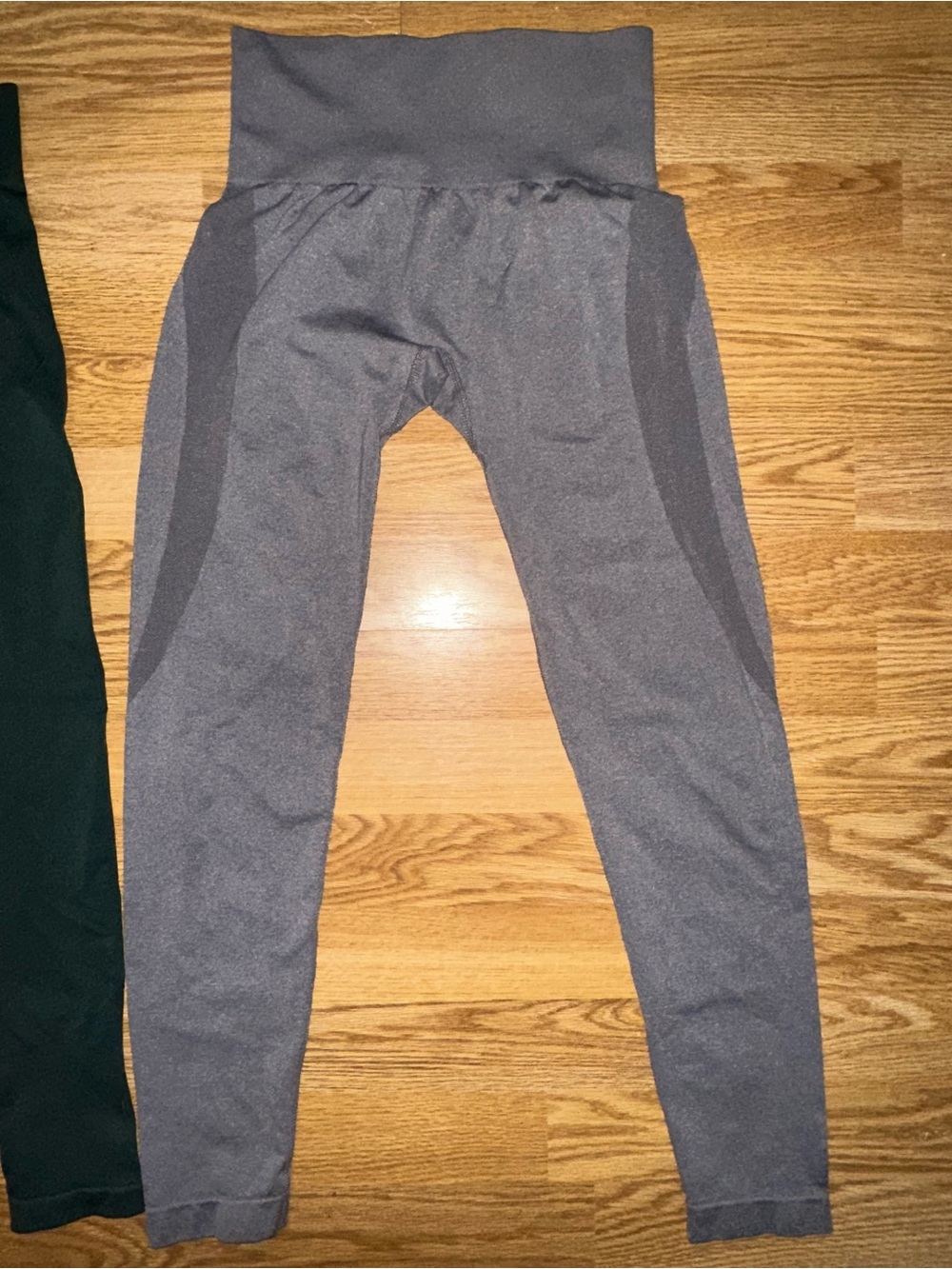 NVGTN Kids High-Waist Leggings in Charcoal and Dark Gray
